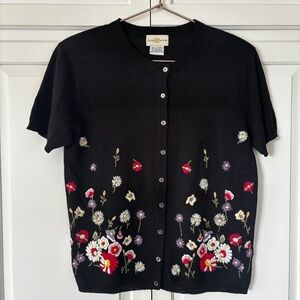 Vintage Sweater Cardigan Sz Small Floral Embroideried Button Up Short Sleeve